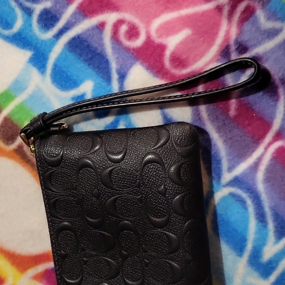 Coach Wristlet ๐ค - Picture 13 of 15